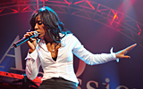 Kelly Rowland plays AVO Session